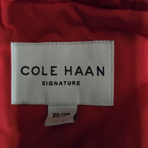 Cole Haan Red Hooded Quilt Lined Jacket. Size XS - Picture 10 of 13